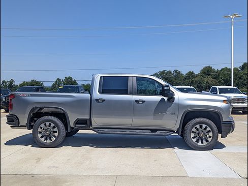 New 2026 Chevrolet Silverado 2500 Custom w/ Custom Convenience Package AWD/4WD image 6