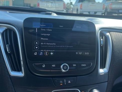 Used 2025 Chevrolet Malibu LS image 41