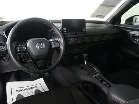 Used 2024 Honda HR-V Sport image 17