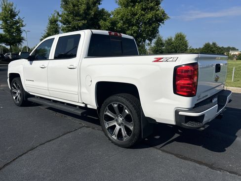 Used 2018 Chevrolet Silverado 1500 LT w/ All Star Edition AWD/4WD image 7