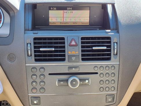 Used 2010 Mercedes-Benz C 300 C 300 Sport 4MATIC image 5