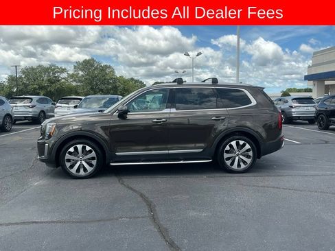 Used 2022 Kia Telluride S AWD/4WD image 2