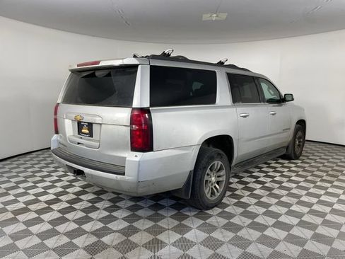 Used 2020 Chevrolet Suburban LS AWD/4WD image 16