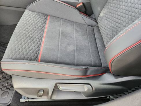 New 2026 Volkswagen Golf SE FWD image 20