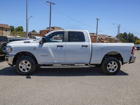 Used 2024 RAM 2500 Big Horn AWD/4WD image 9