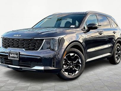 Used 2025 Kia Sorento S w/ Panoramic Sunroof Package