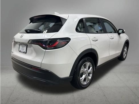 Certified 2025 Honda HR-V LX image 7