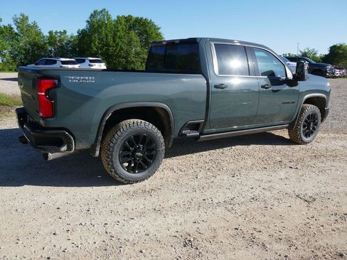 New 2026 Chevrolet Silverado 2500 LTZ w/ LTZ Plus Package AWD/4WD image 5
