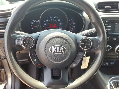 Used 2016 Kia Soul w/ Convenience Package FWD image 28