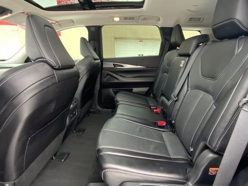 Used 2024 INFINITI QX60 Luxe image 11