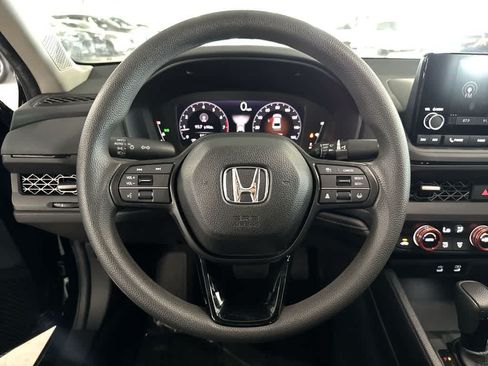 Used 2025 Honda Accord SE image 14