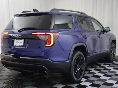 Used 2023 GMC Acadia SLE w/ Elevation Edition FWD image 16
