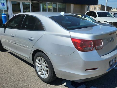 Used 2014 Chevrolet Malibu LT w/ Power Convenience Package FWD image 5