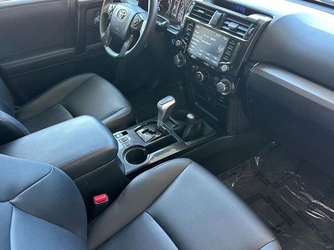 Used 2021 Toyota 4Runner TRD Off-Road Premium w/ Moonroof Package AWD/4WD image 18