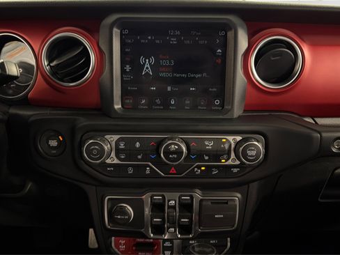 Used 2021 Jeep Wrangler Unlimited Rubicon w/ Uconnect 4C Nav & Sound Group AWD/4WD image 26