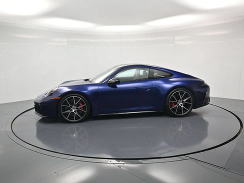 Used 2025 Porsche 911 Carrera 4 GTS AWD/4WD image 2