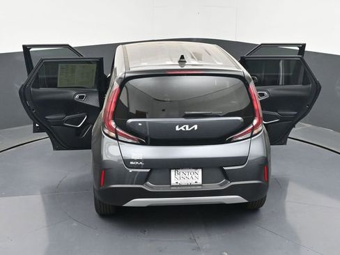 Used 2025 Kia Soul LX w/ LX Technology Package FWD image 46