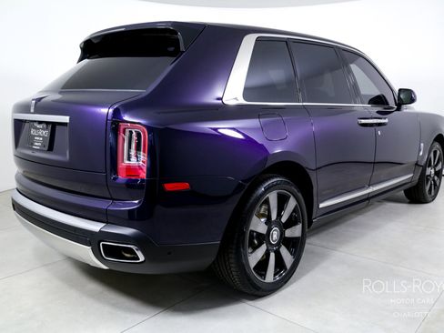 Used 2023 Rolls-Royce Cullinan image 2