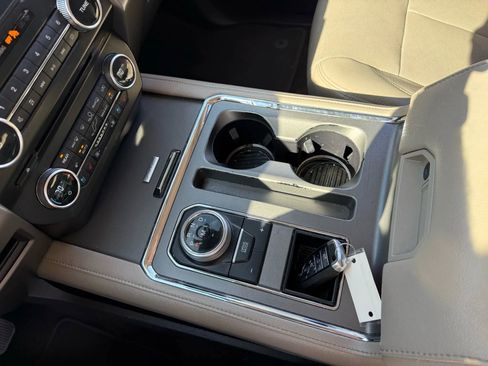 Used 2018 Ford Expedition XLT w/ Equipment Group 202A image 29