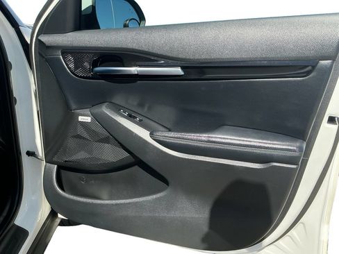 Used 2021 Kia Seltos SX w/ SX Sunroof Package AWD/4WD image 16