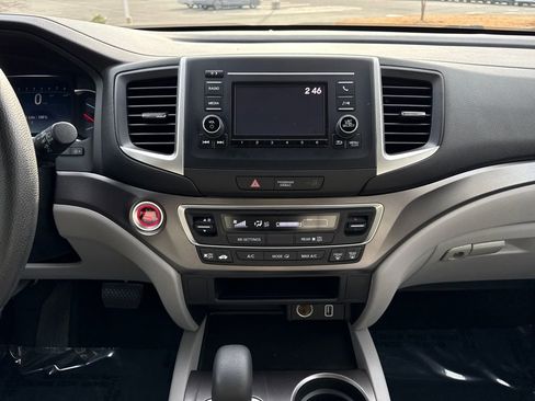 Used 2019 Honda Pilot LX image 17