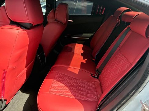 Used 2016 Dodge Charger R/T image 9