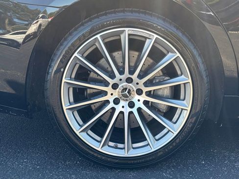 Used 2022 Mercedes-Benz S 500 4MATIC w/ AMG Line Package image 33