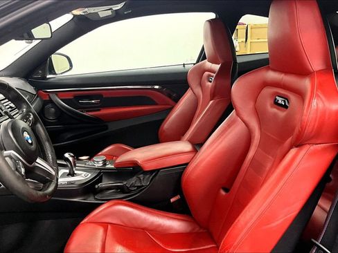 Used 2018 BMW M4 Coupe w/ Competition Package RWD image 20