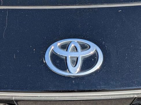 Used 2023 Toyota Crown XLE image 23