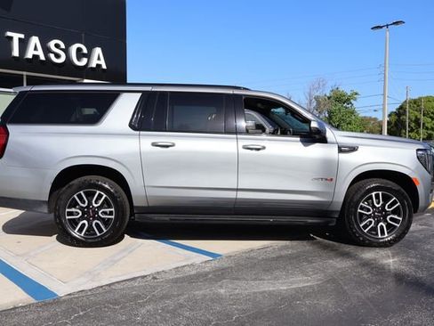 Used 2024 GMC Yukon XL AT4 w/ Technology Package image 10