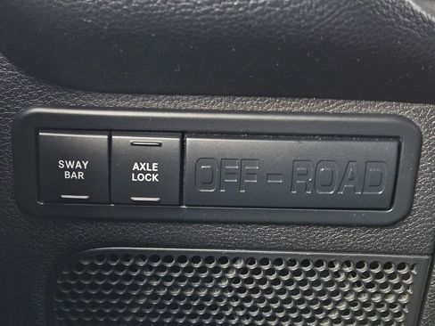 Used 2014 Jeep Wrangler Rubicon w/ Power Convenience Group image 15