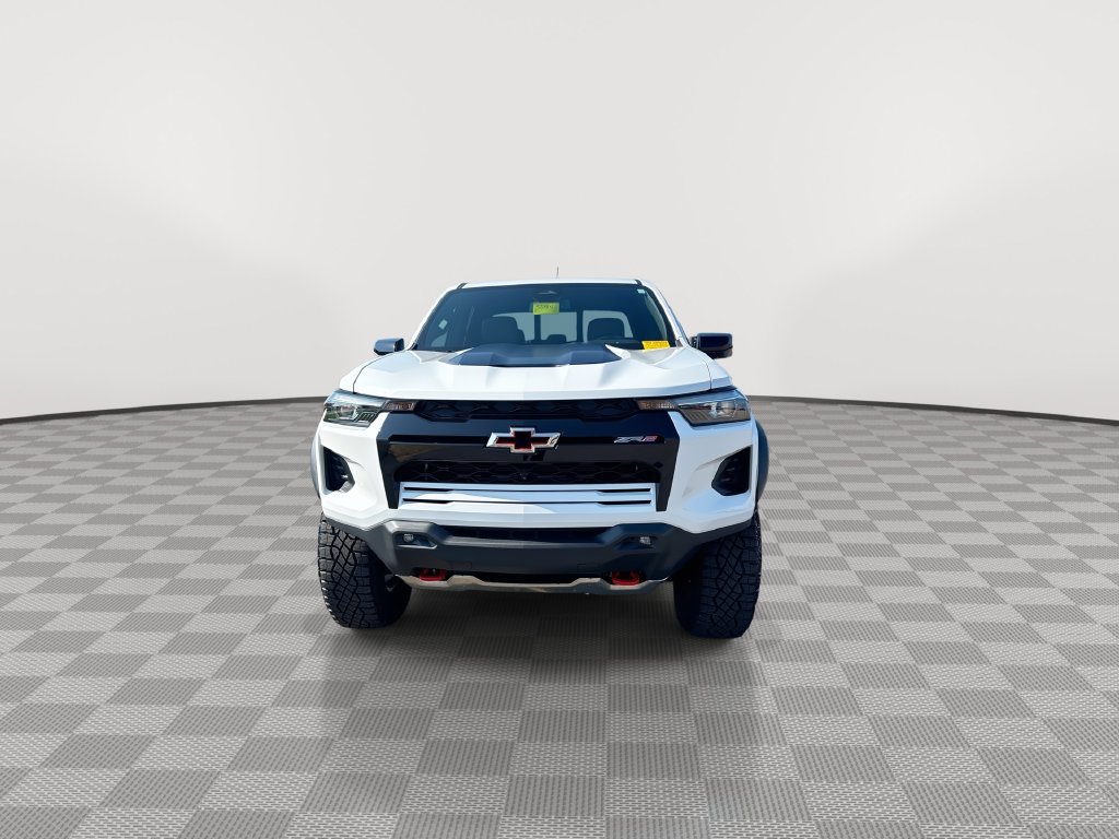 Used 2024 Chevrolet Colorado ZR2 w/ ZR2 Convenience Package III AWD/4WD image 4