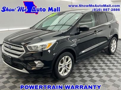 Used 2017 Ford Escape SE w/ SE Cold Weather Package