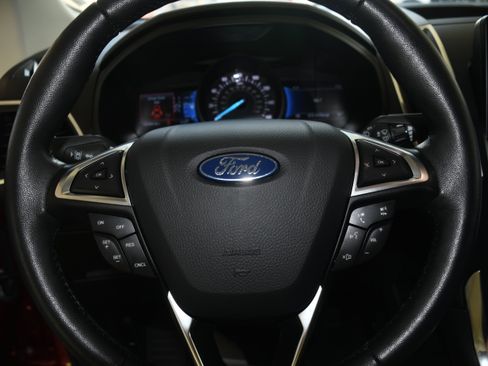 Used 2024 Ford Edge Titanium image 14