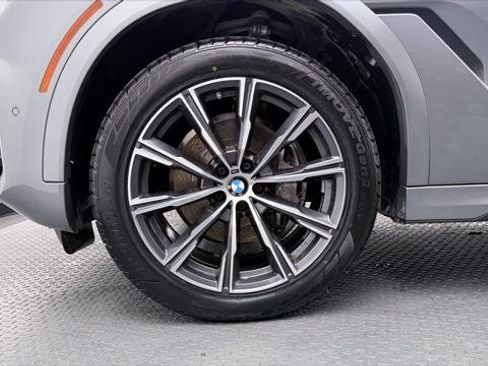 Used 2025 BMW X6 xDrive40i w/ Climate Comfort Package AWD/4WD image 39