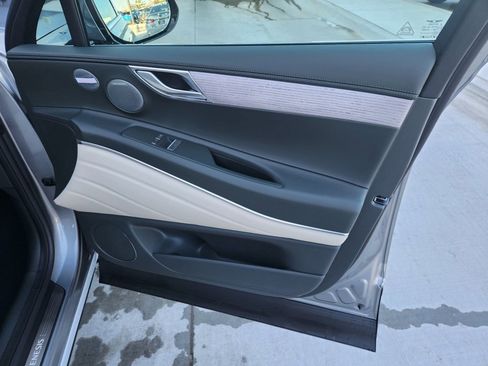 New 2026 Genesis GV80 2.5T Prestige image 18