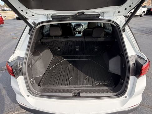 Certified 2024 Chevrolet Equinox LT w/ LPO, Floor Liner Package image 20