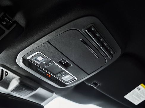 Used 2025 Ford F150 Raptor AWD/4WD image 89