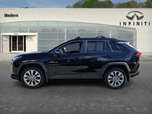 Used 2024 Toyota RAV4 XLE Premium image 6