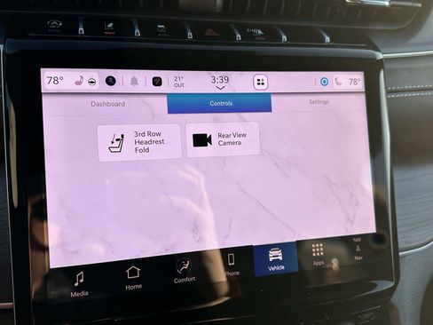 New 2025 Jeep Grand Cherokee L Limited image 30