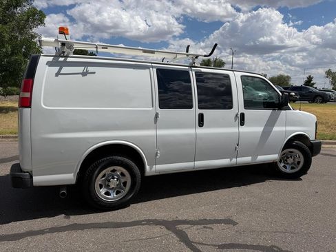 Used 2012 Chevrolet Express 1500 RWD image 4