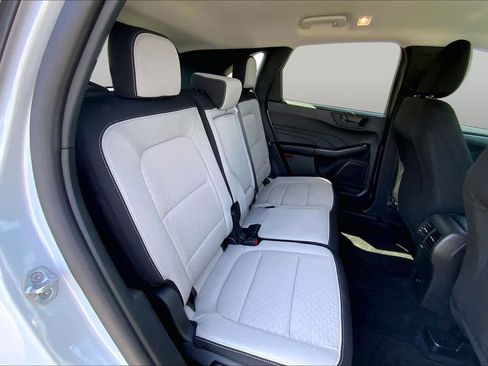 Used 2025 Ford Escape Active w/ Tech Pack #1 FWD image 20