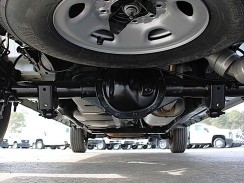 Used 2025 GMC Savana 2500 w/ Driver Convenience Package image 32