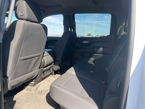 Certified 2022 Chevrolet Silverado 1500 Custom RWD image 11