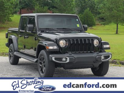 Used 2023 Jeep Gladiator Sport