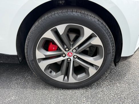 Used 2022 Jaguar F-PACE S AWD/4WD image 19