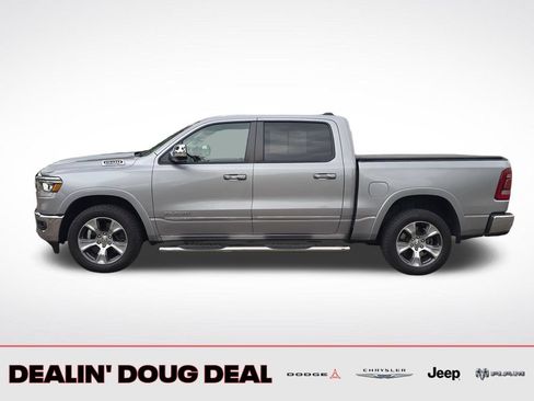 Used 2019 RAM 1500 Laramie AWD/4WD image 4