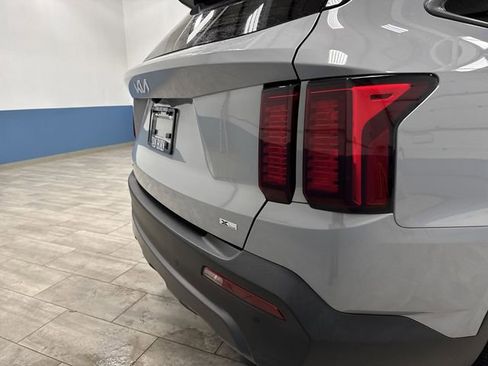 Used 2023 Kia Sorento X-Line EX image 34