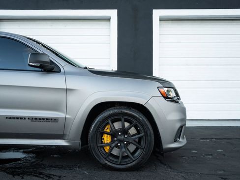 Used 2020 Jeep Grand Cherokee Trackhawk w/ Trailer Tow Group IV AWD/4WD image 9