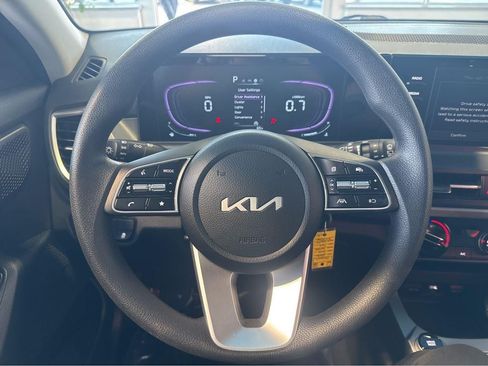 Used 2026 Kia Seltos LX AWD/4WD image 21